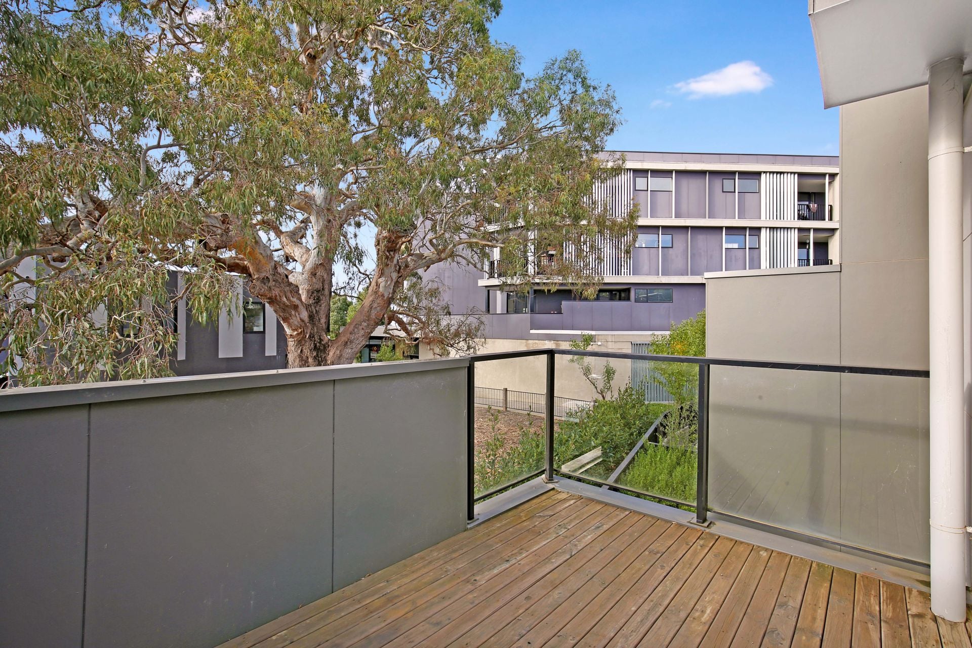 Terrific & Tantalising Townhouse