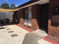 2/132 Fordholm Road, Hampton Park VIC