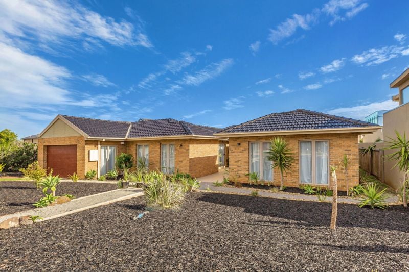 12 Heron Way, Sanctuary Lakes - Thumbnail 4