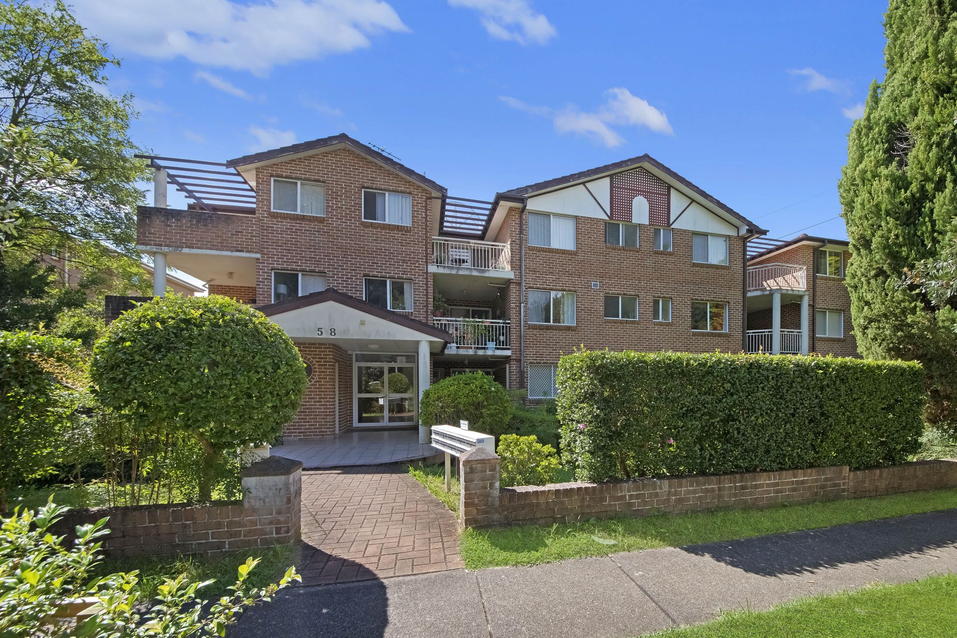 Real Estate For Lease 9/5860 Albert Street Hornsby , NSW