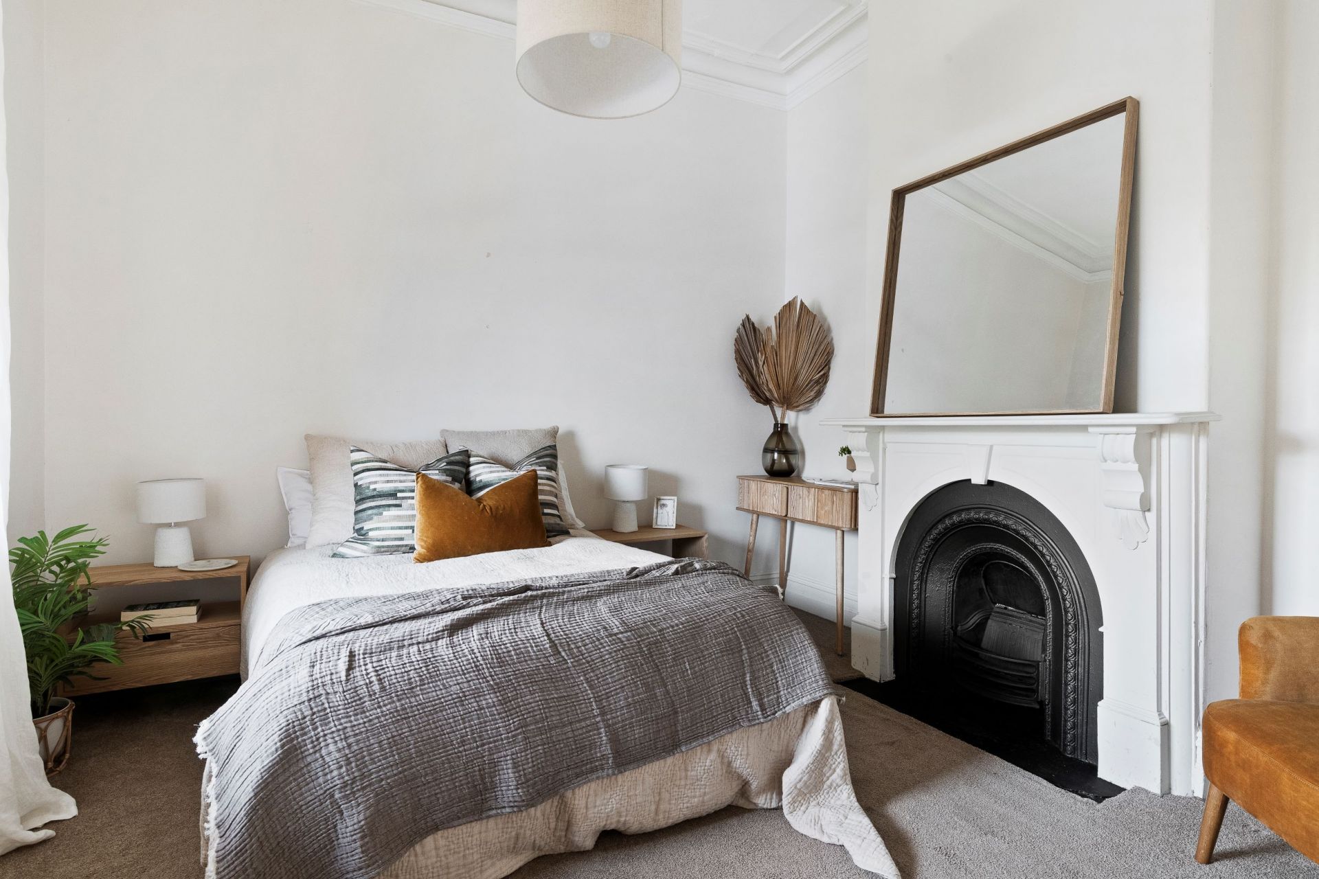 Victorian Terrace Is Located In The Heart Of Brunswick!