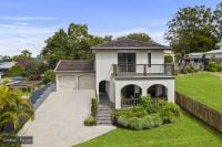 16 Moore Place URUNGA NSW