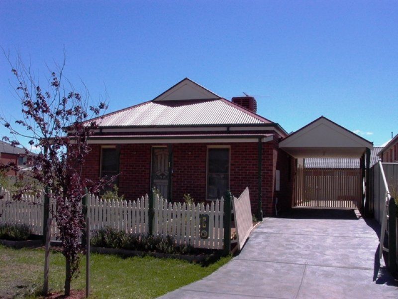 1 Swanhurst Green, Caroline Springs - Thumbnail 2