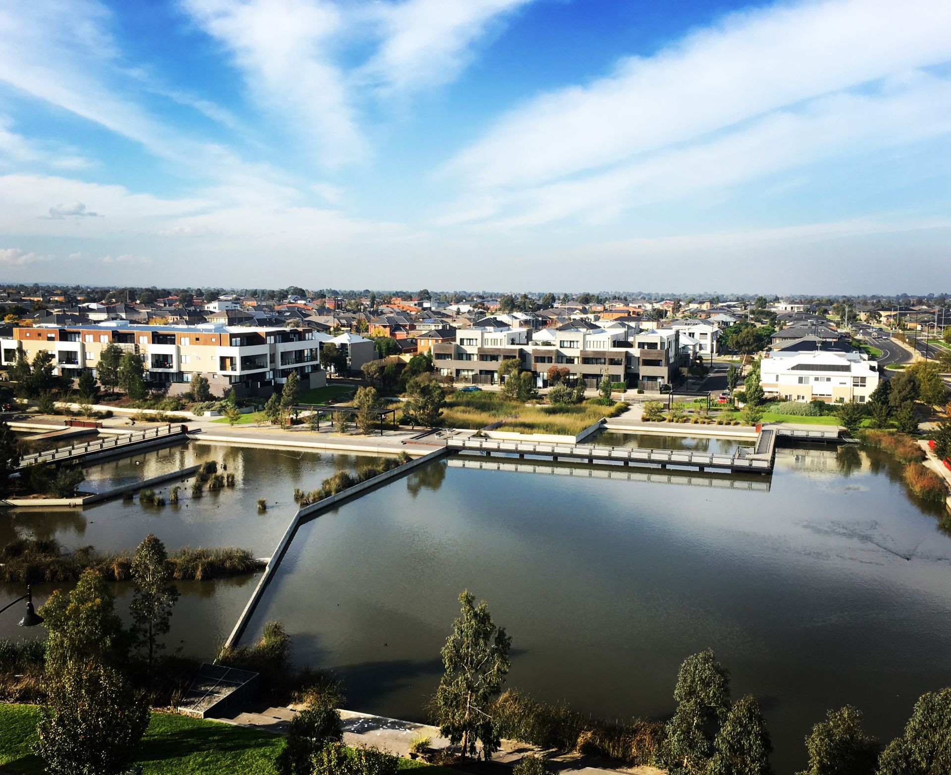 541/73 Lake Street, Caroline Springs - Thumbnail 3