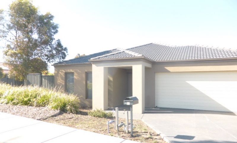 71 Charteris Drive, Craigieburn