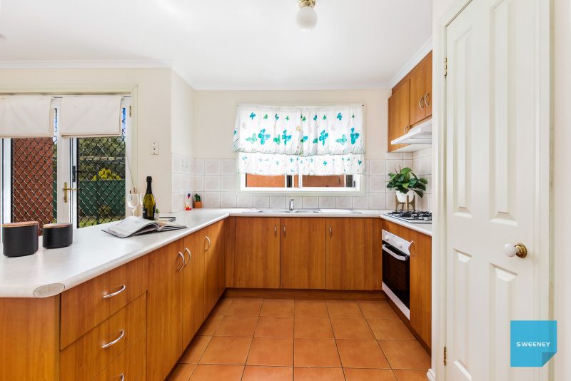 27 McQuillan Way, Burnside - Thumbnail 4