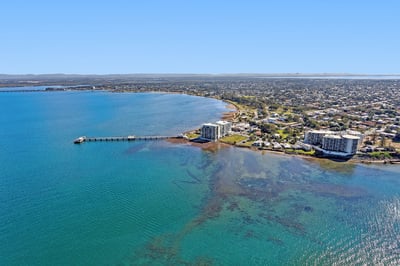 Woody Point Penthouse