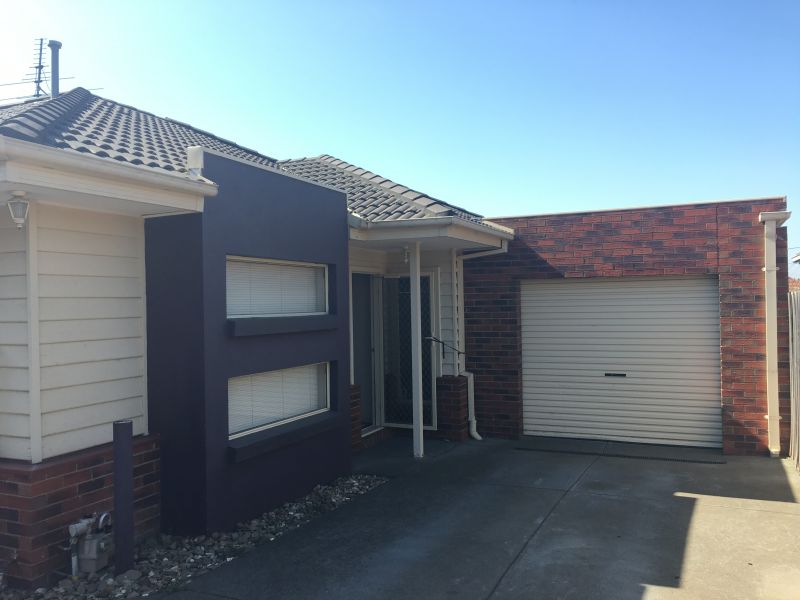 2/18 Nocton Street, Reservoir