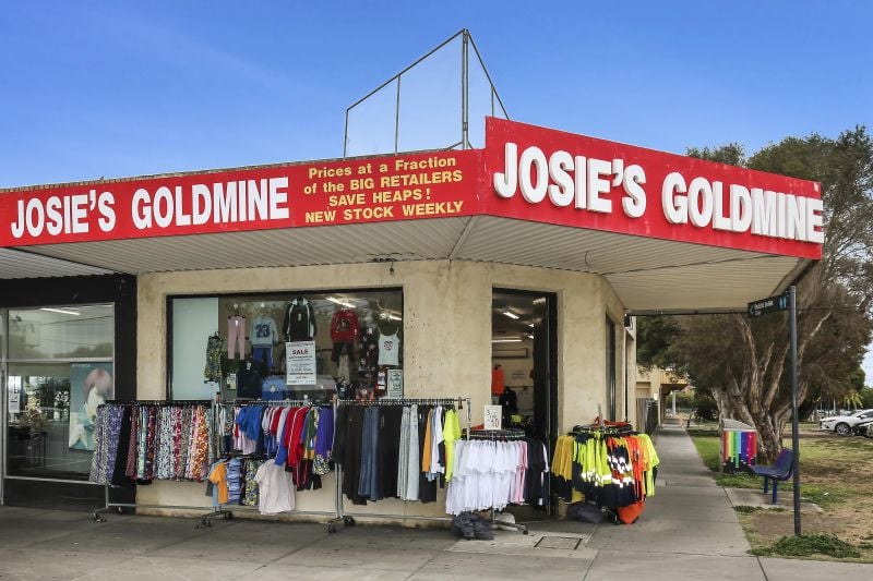 87 May Road, Lalor