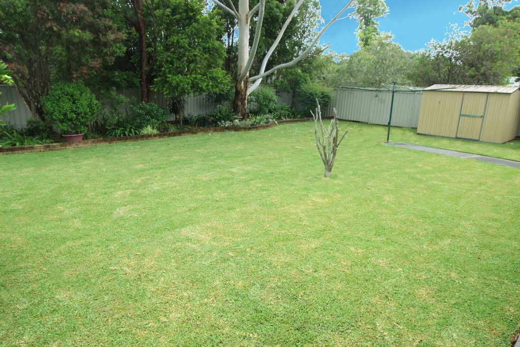 13 Diamentina Way, LAURIETON NSW 2443