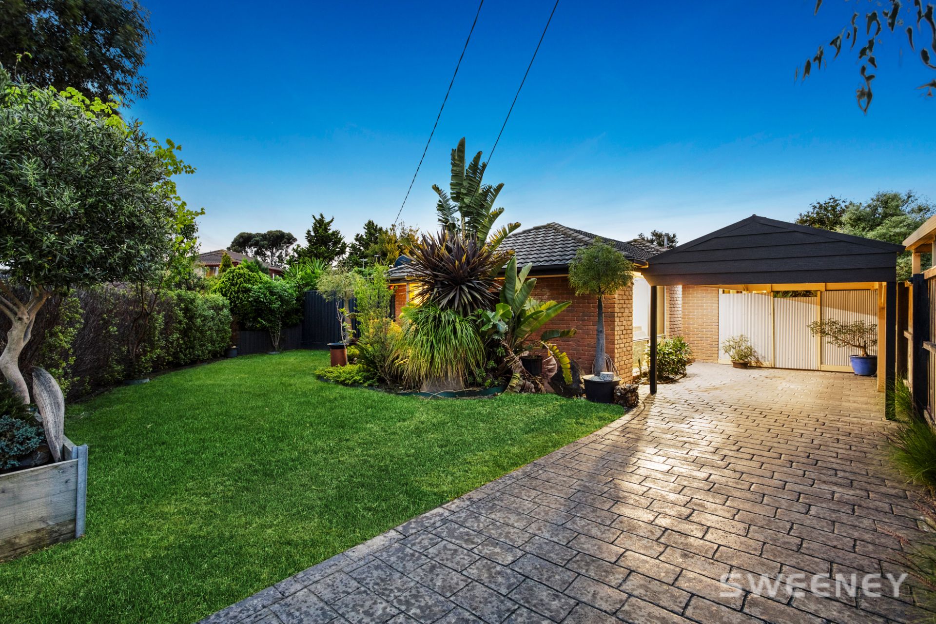 8 Duane Court, Altona Meadows - Thumbnail 3
