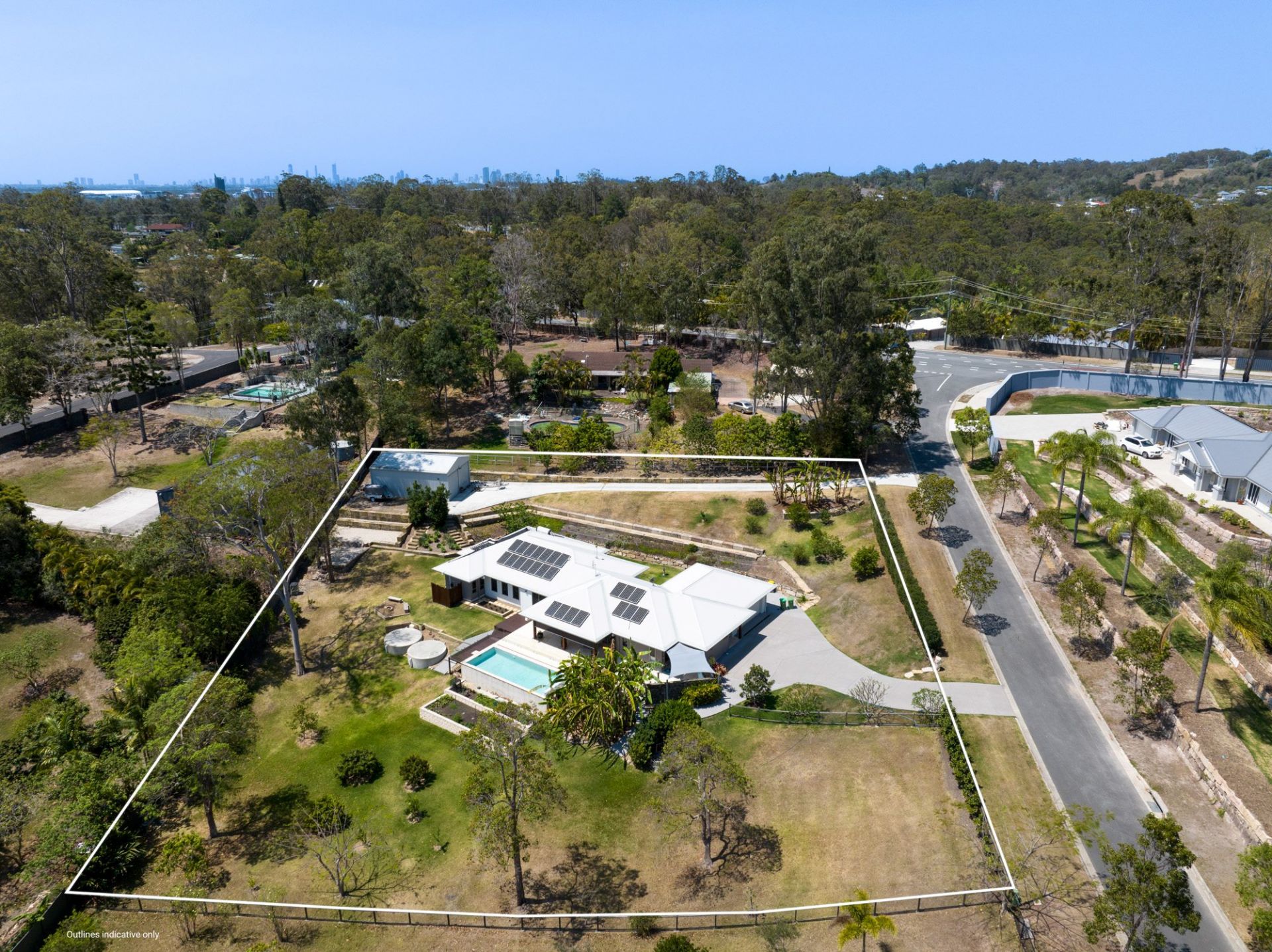 $ 2,500,000, Mudgeeraba - Thumbnail 2