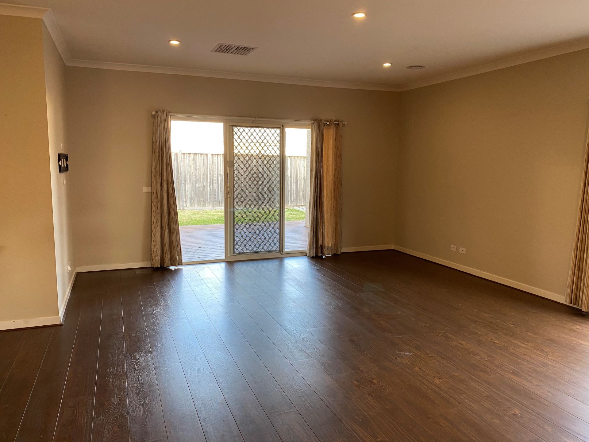 CONVENIENT & MODERN STYLE LIVING    *Insp Sat 2nd May @ 10:15am*