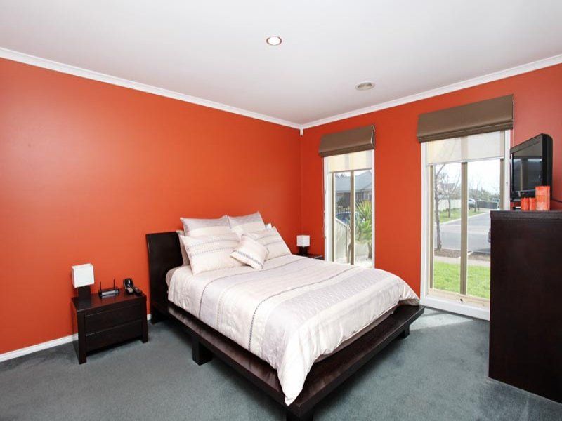 71 Edgbaston Parade, Caroline Springs - Thumbnail 7