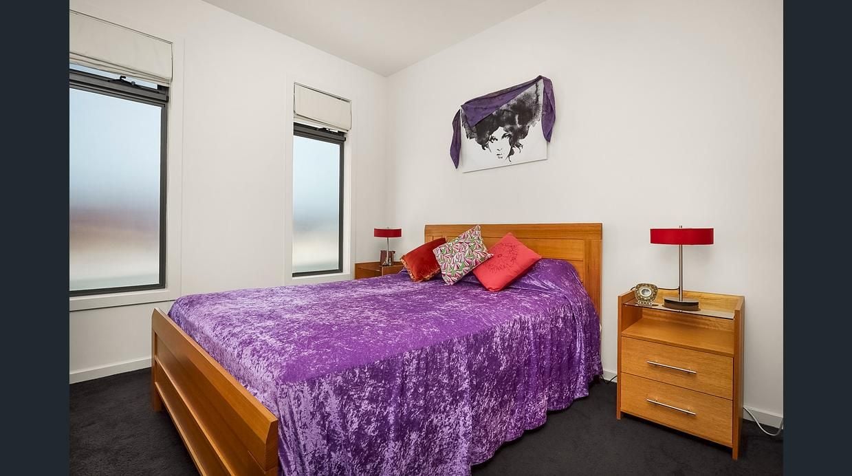 Sleek and Stylish in Central Preston!!!