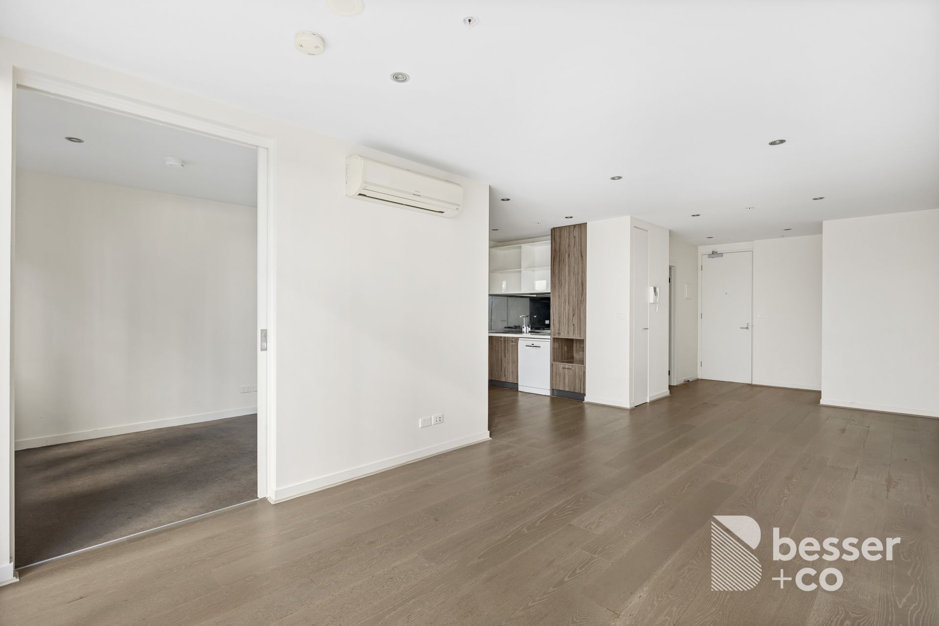 307/20 Garden Street, South Yarra - Thumbnail 3