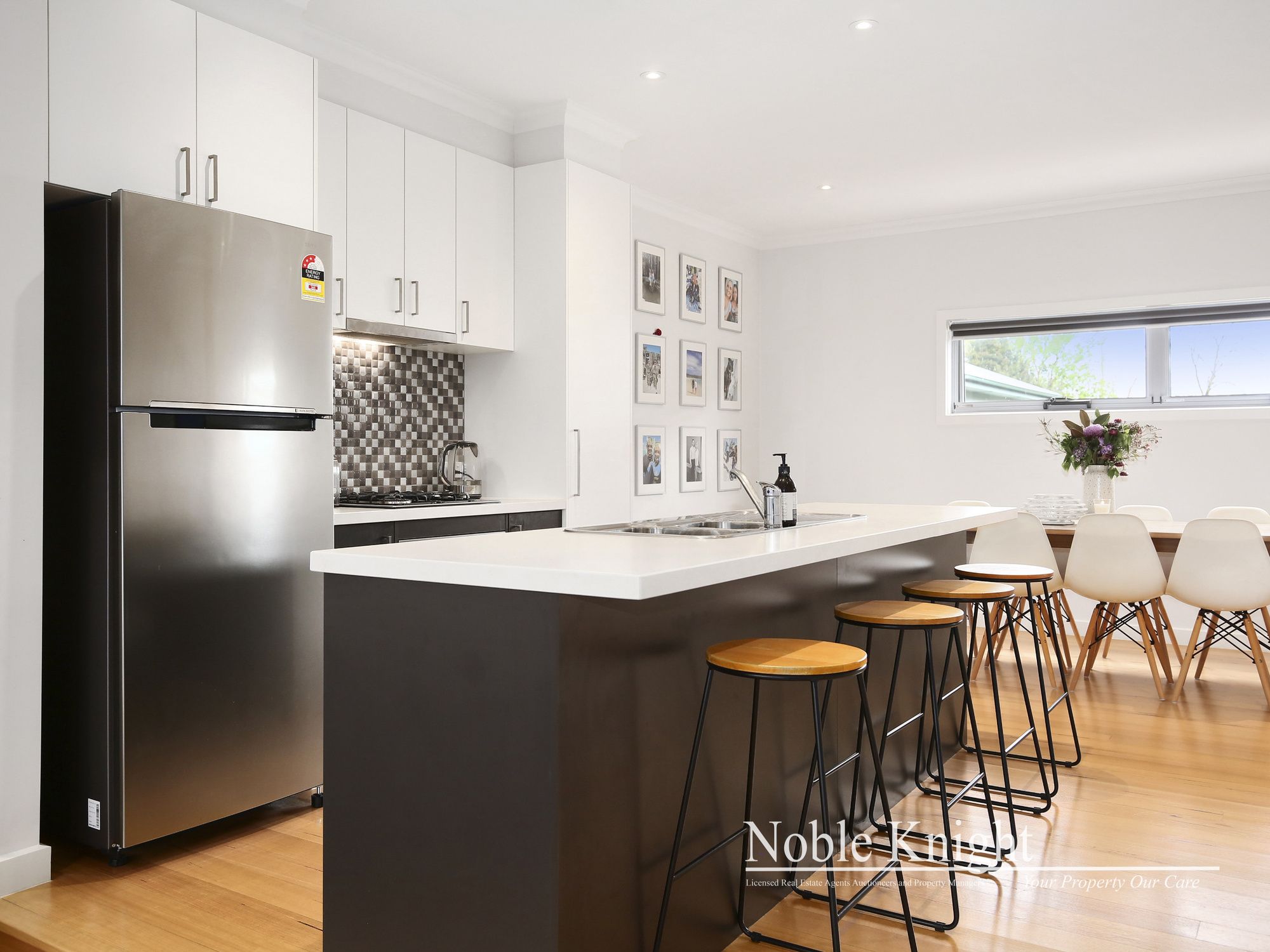 3 Leaves Close Lilydale