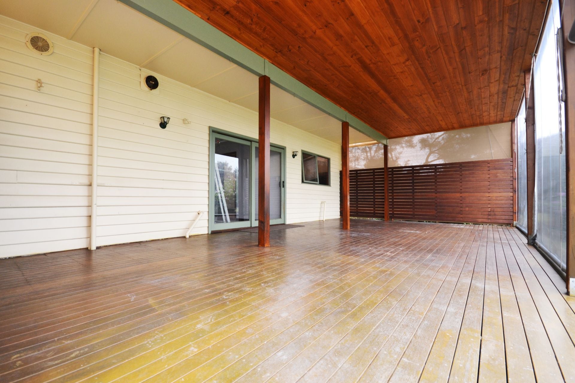 QUALITY HOME, SENSATIONAL LOCATION
