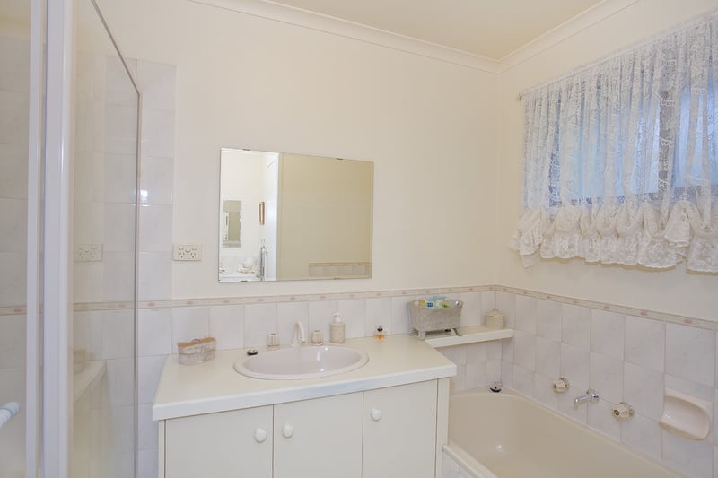 1/11-13 Belvedere Terrace LORNE VIC, Lorne - Thumbnail 8