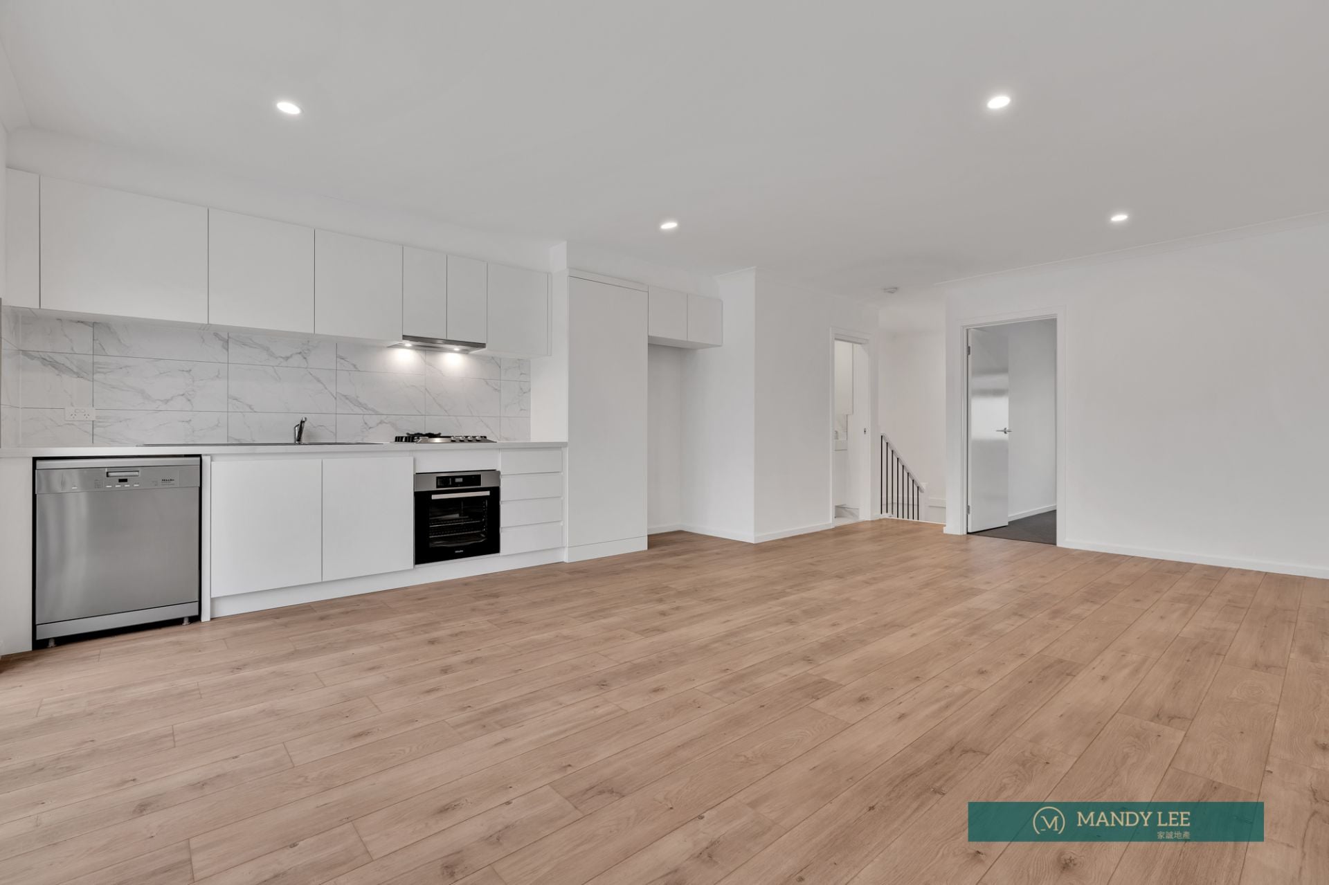 3/3 Conway Court Boronia VIC, Boronia - Thumbnail 2