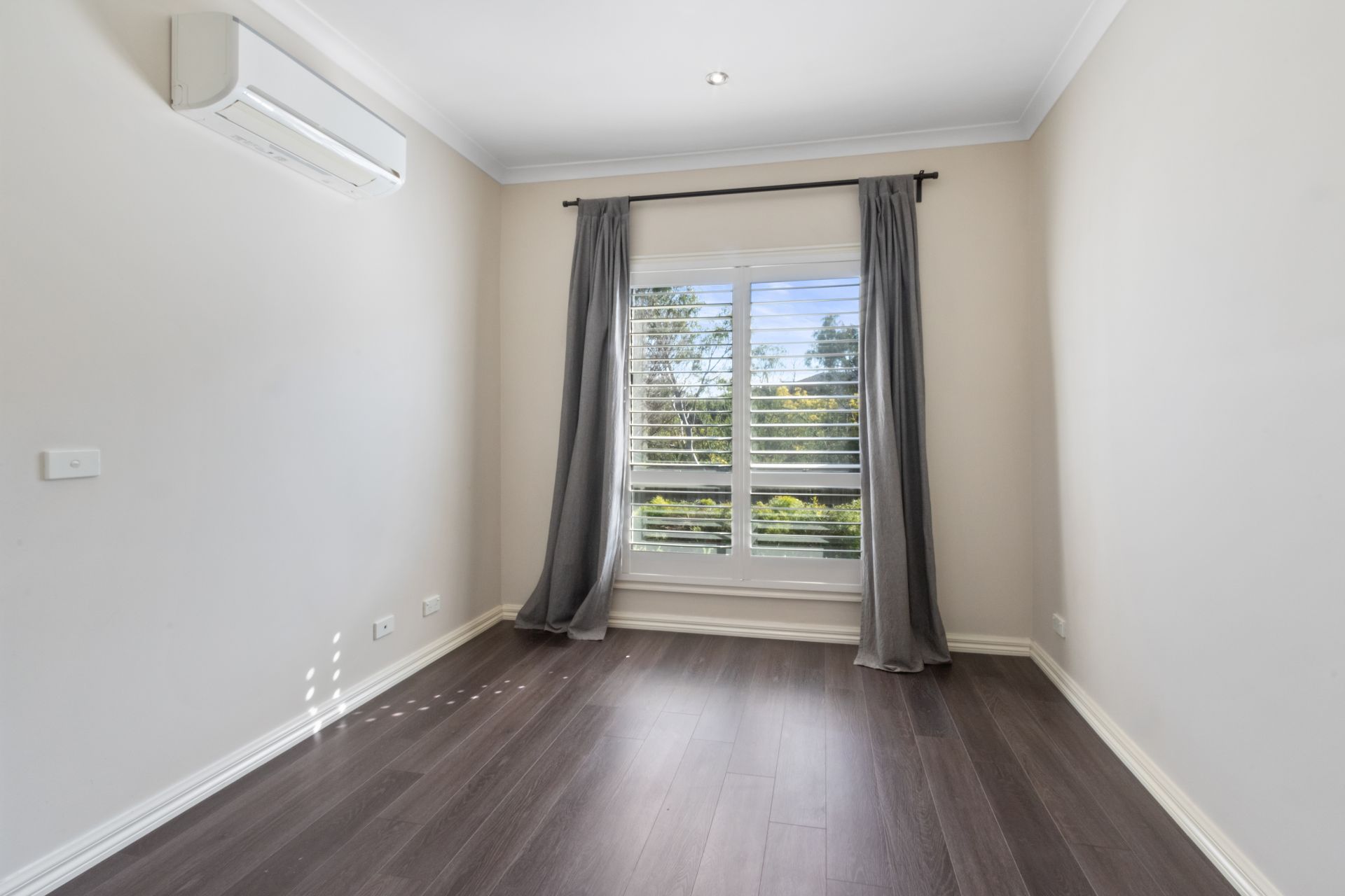 Stylish townhouse in ideal location