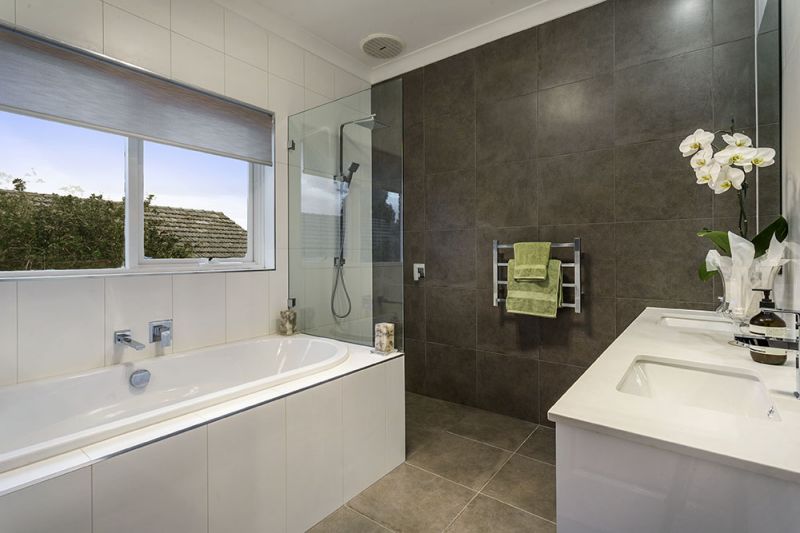 8 Graham Street, Surrey Hills - Thumbnail 6