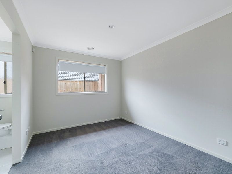 5 Watercolour Drive MERNDA, Mernda - Thumbnail 8