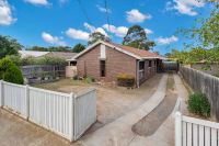 19 Barries Road, Melton VIC