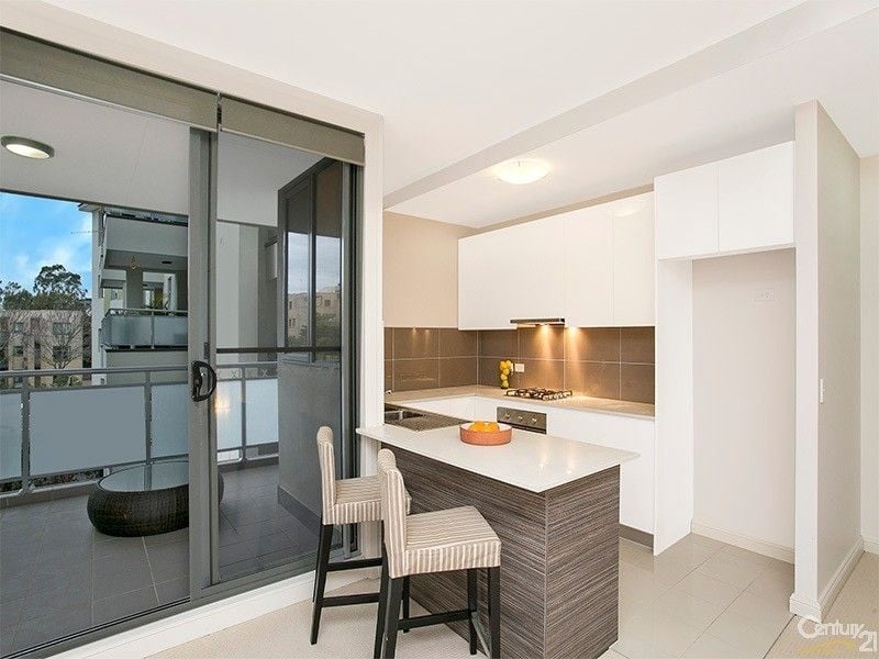 301/70 Eton Street, SUTHERLAND, Sutherland - Thumbnail 2