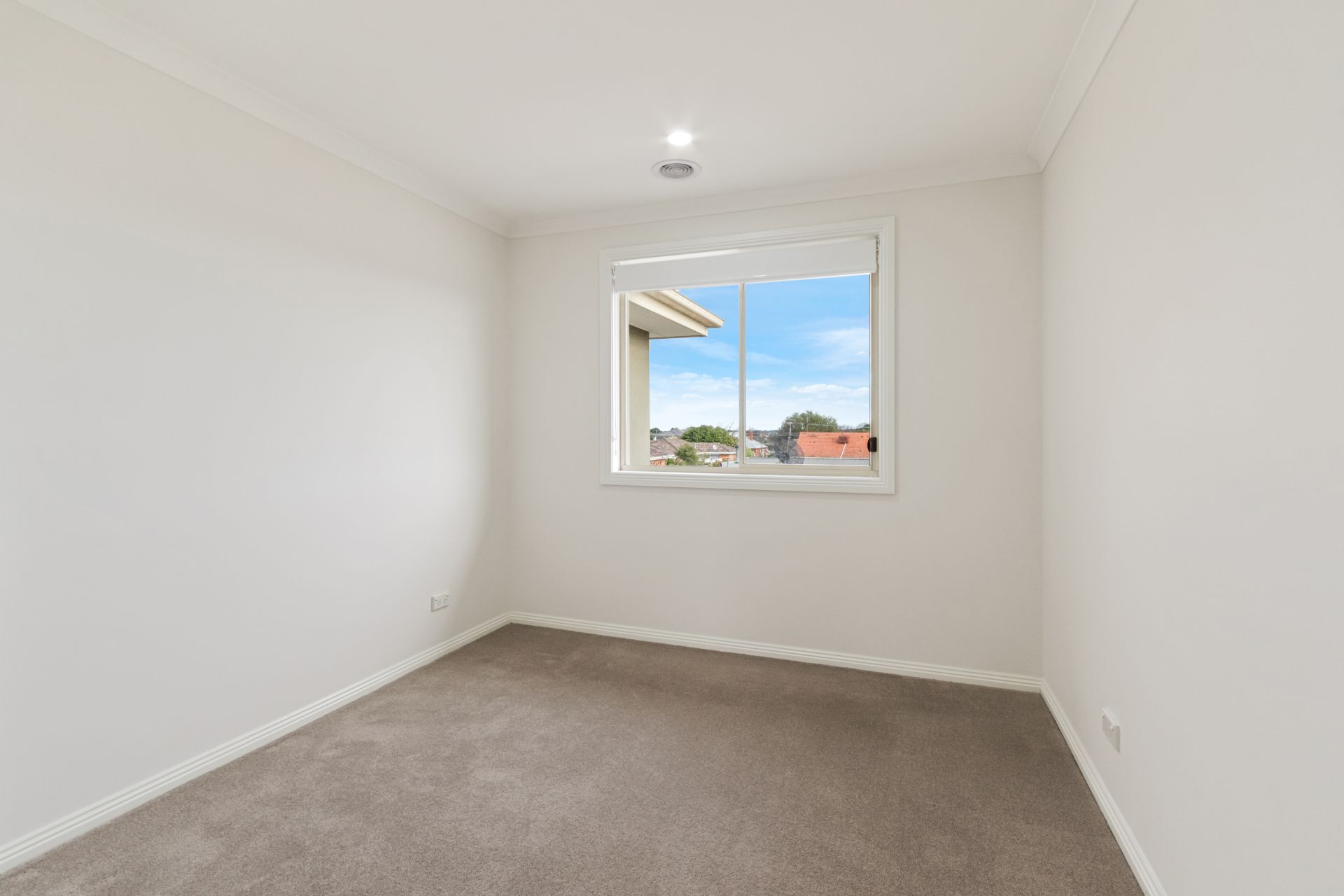 Luxurious Townhouse in Reservoir - Your Dream Home Awaits!