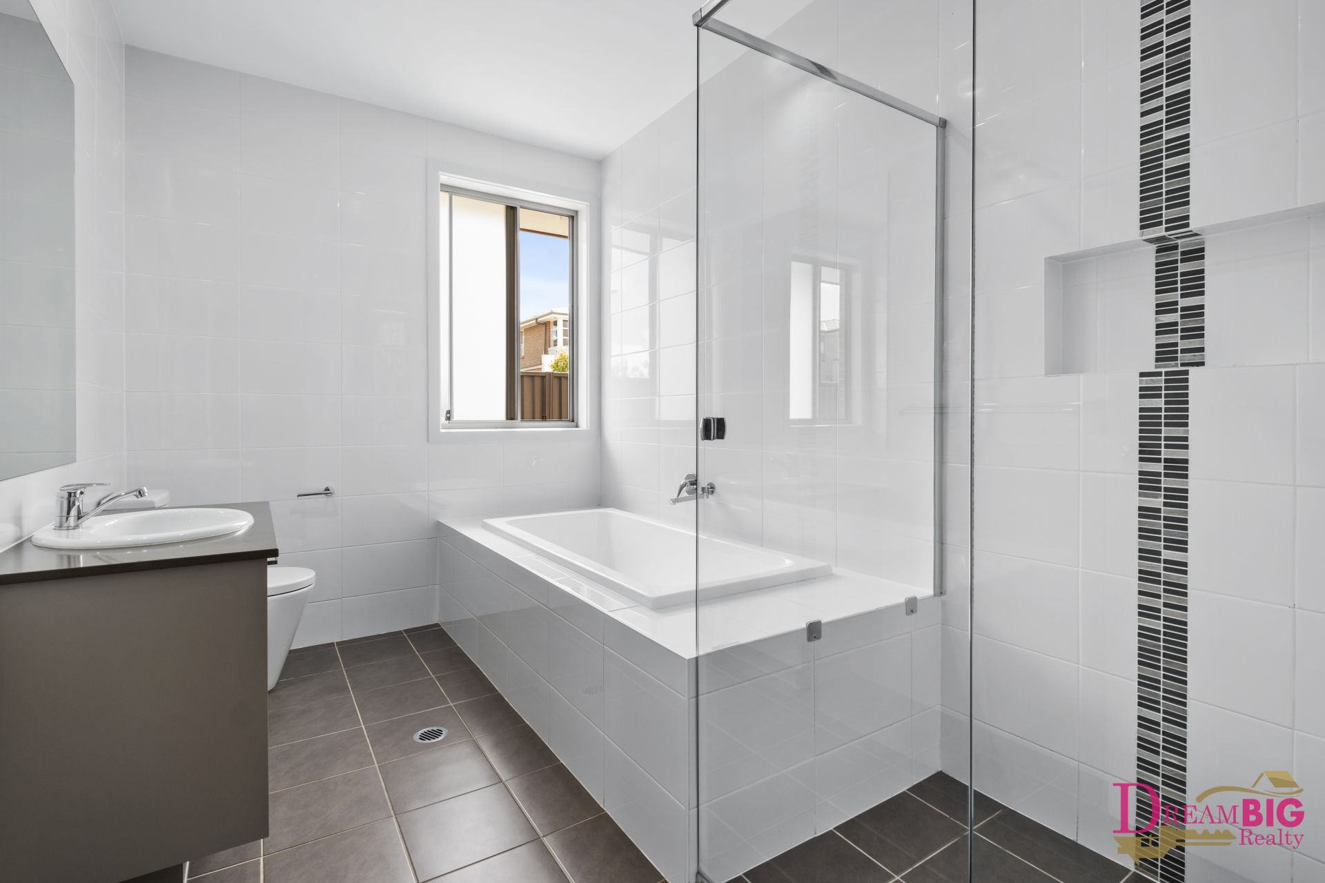 11 Farlow Parade, Marsden Park, Marsden Park - Thumbnail 4