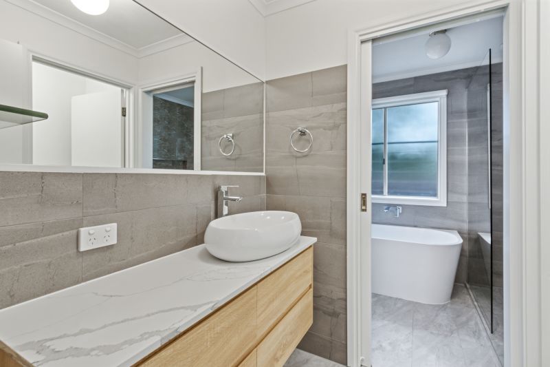 2/11 Graham Court, Thomastown