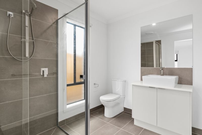12 Jumps Street, Manor Lakes