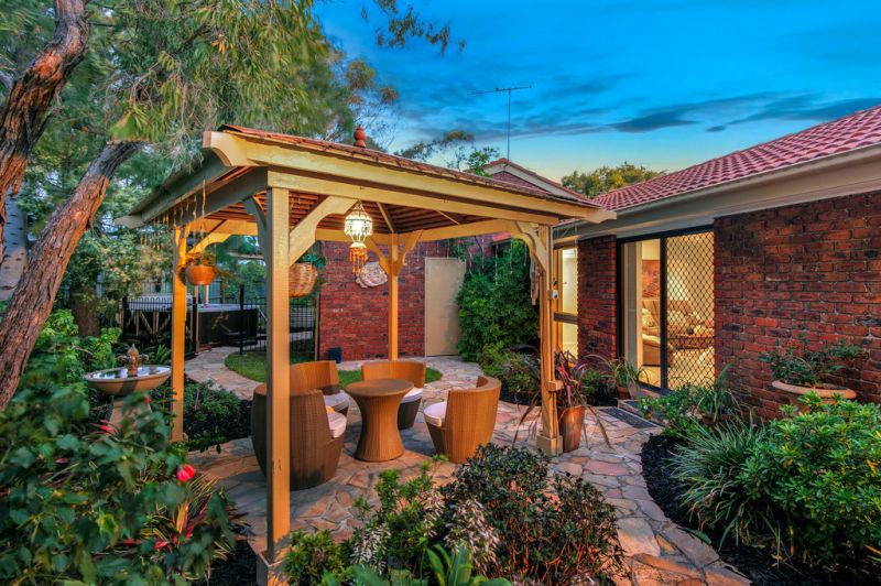 8 Armiston Grove, Altona Meadows - Thumbnail 7