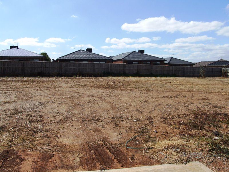 Lot/8 Simmons Drive, Bacchus Marsh - Thumbnail 2