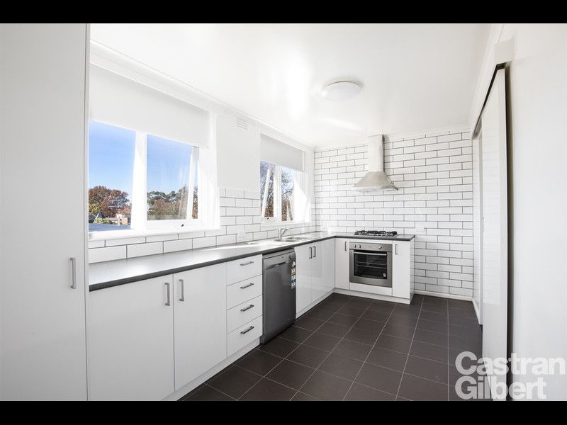 12/3A Hughenden Road, St Kilda East - Thumbnail 2