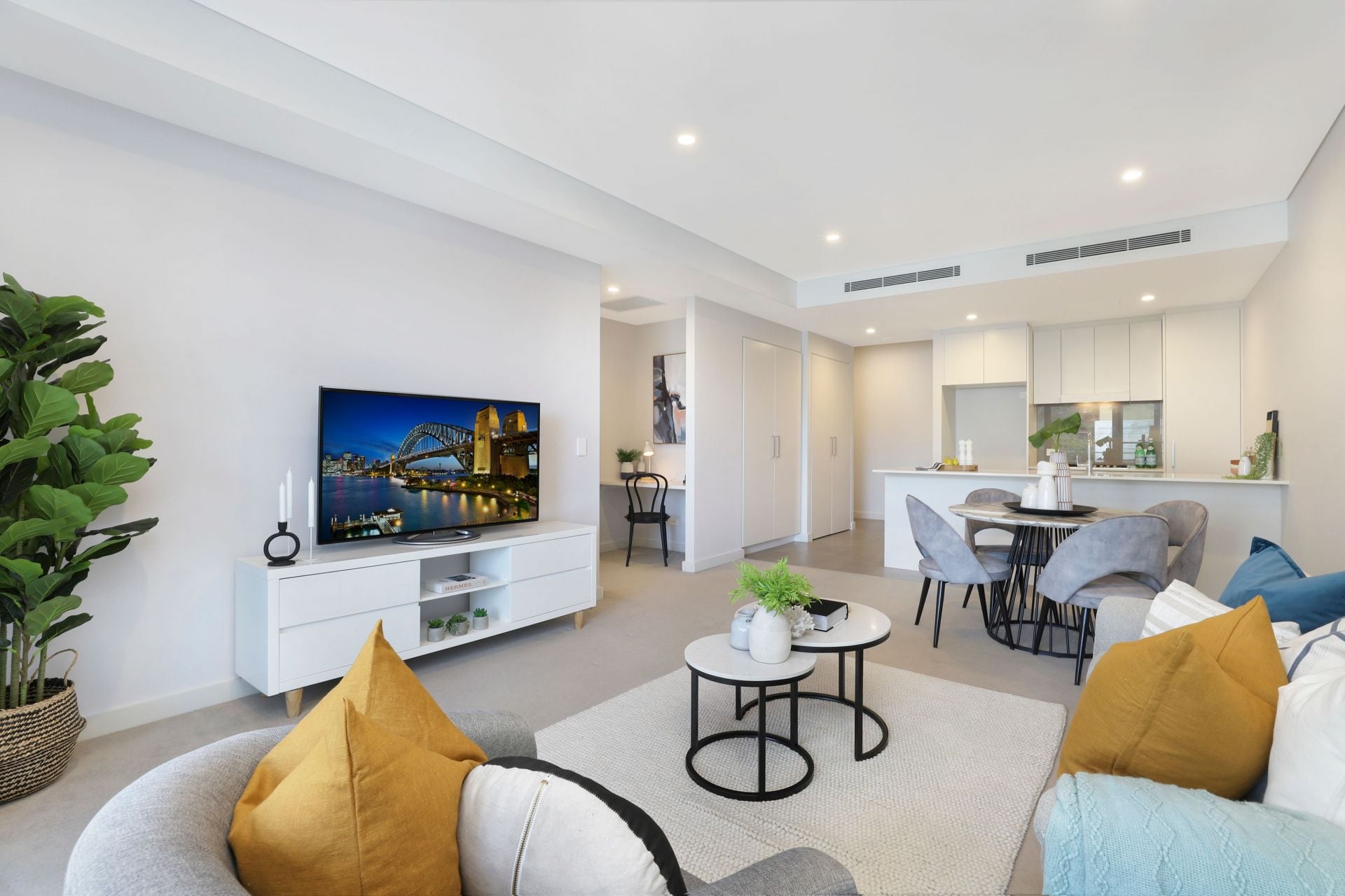 306/1-3 Pretoria Parade, Hornsby, Hornsby - Thumbnail 2