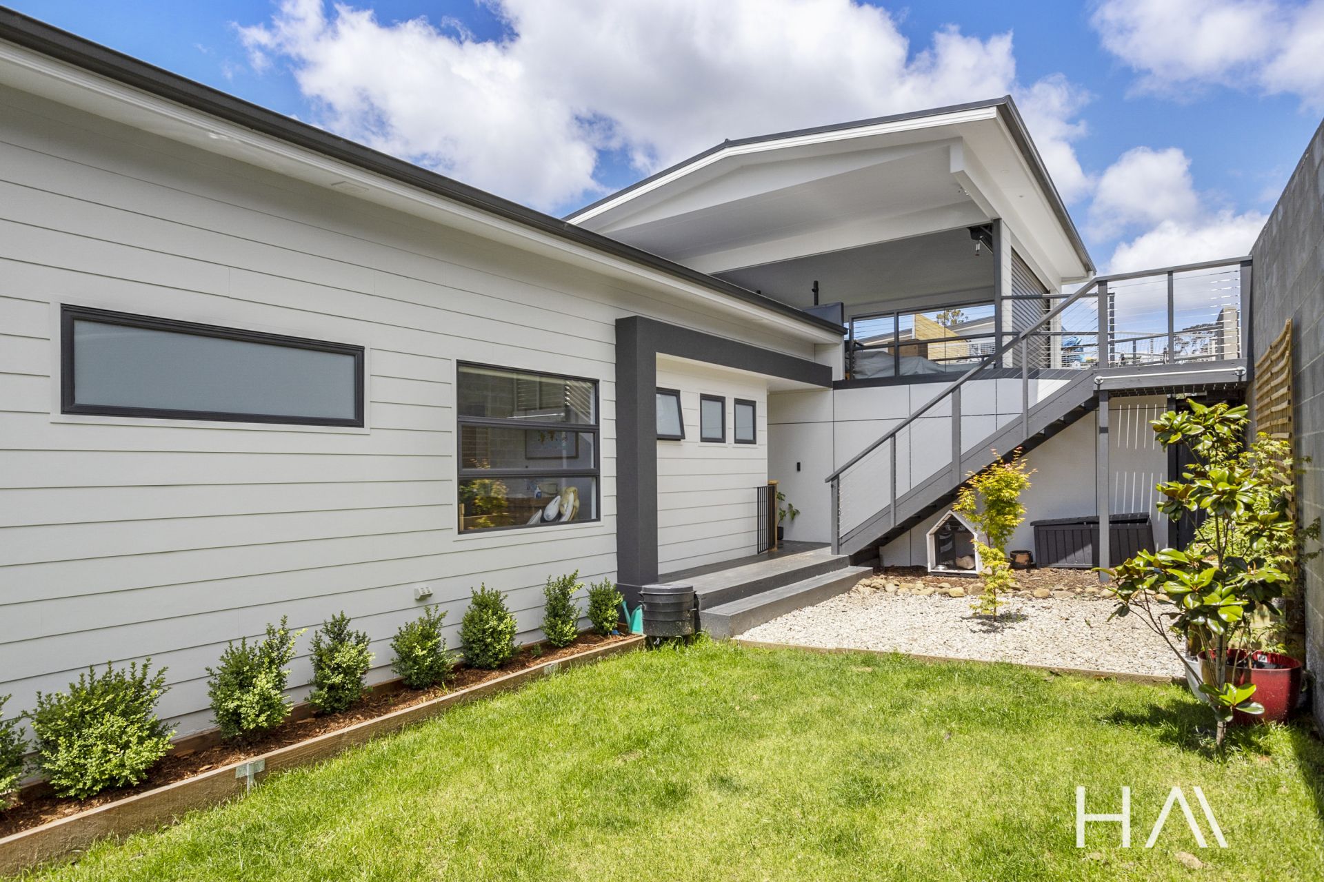 70 Athleen Avenue Lenah Valley, Lenah Valley - Thumbnail 2