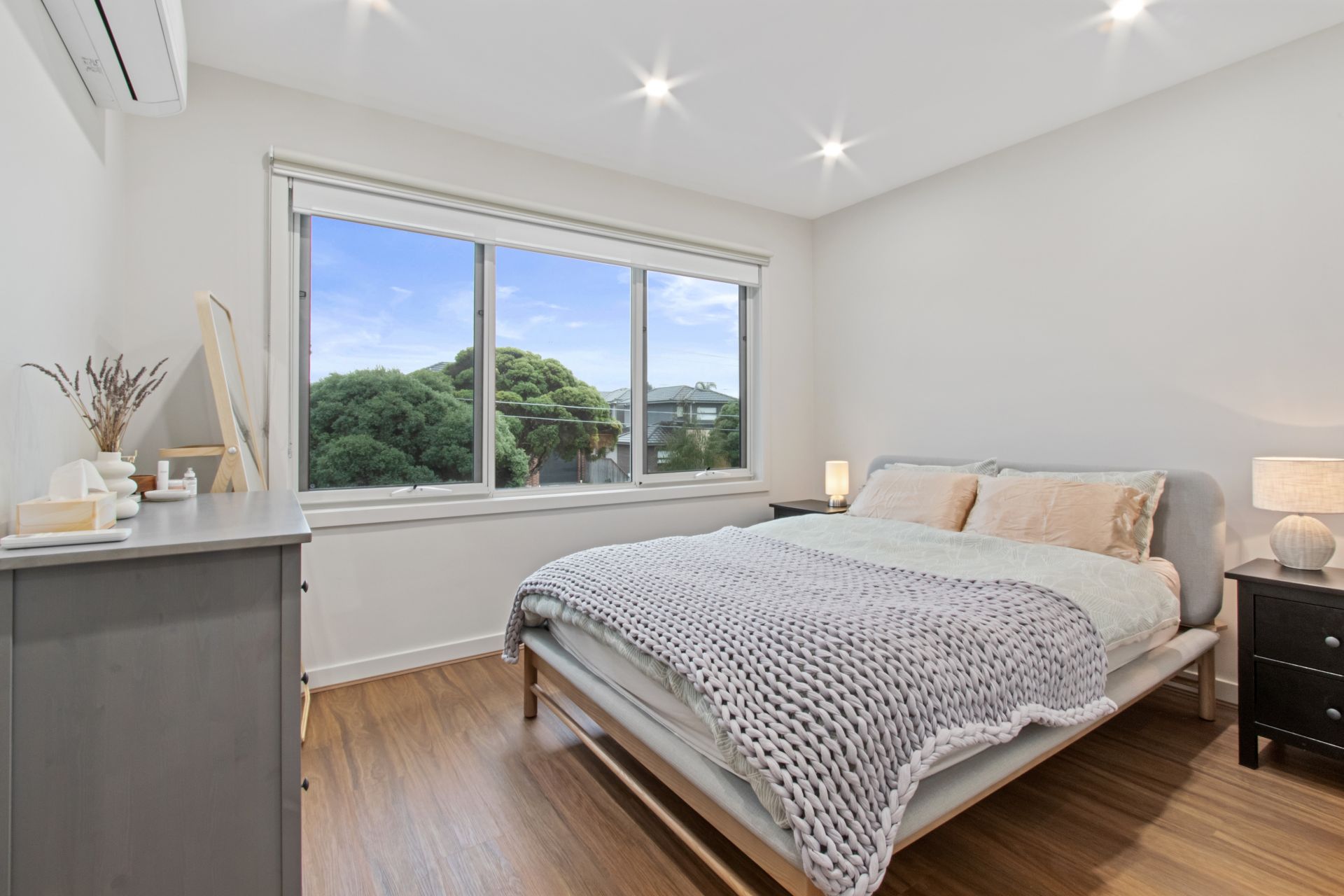 Executive Residence in Ideal Locale