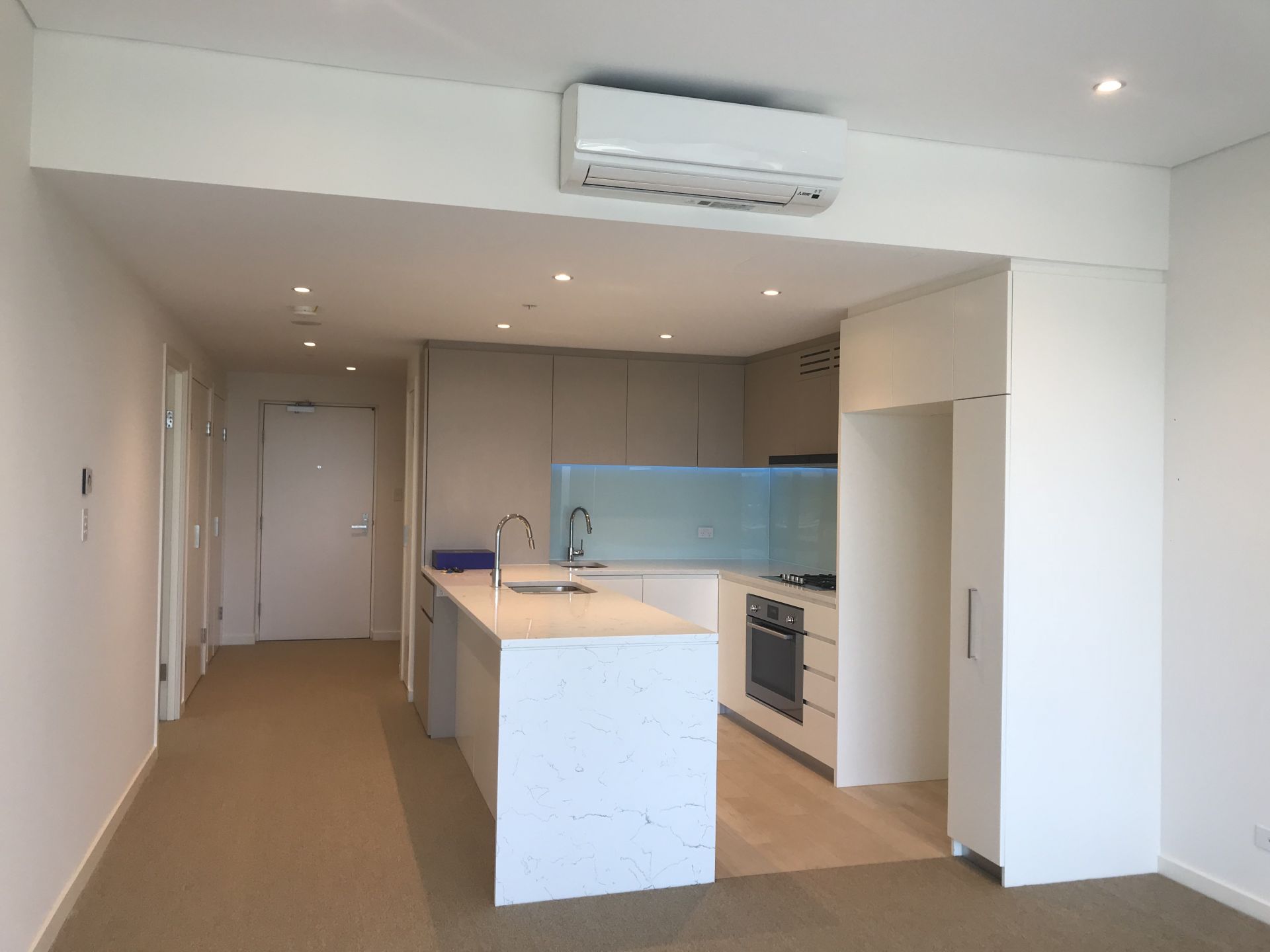 2513/11 Wentworth Place, Wentworth Point Victory Lease