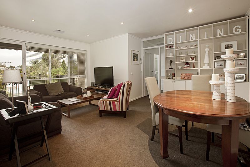 8/14 Foley Street, Kew - Thumbnail 3