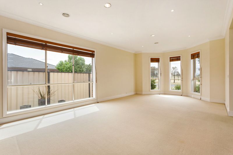 101 Willowgreen Way, Point Cook - Thumbnail 6