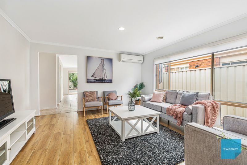 15 Naracoorte Drive, Caroline Springs - Thumbnail 4