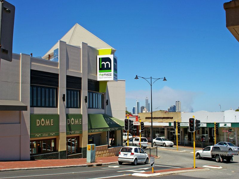 40 The Boulevarde Mount Hawthorn WA, Mount Hawthorn - Thumbnail 2
