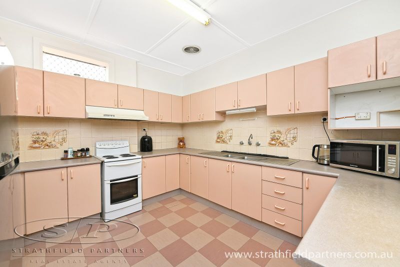 39 Stanley Street, Burwood, Burwood - Thumbnail 5