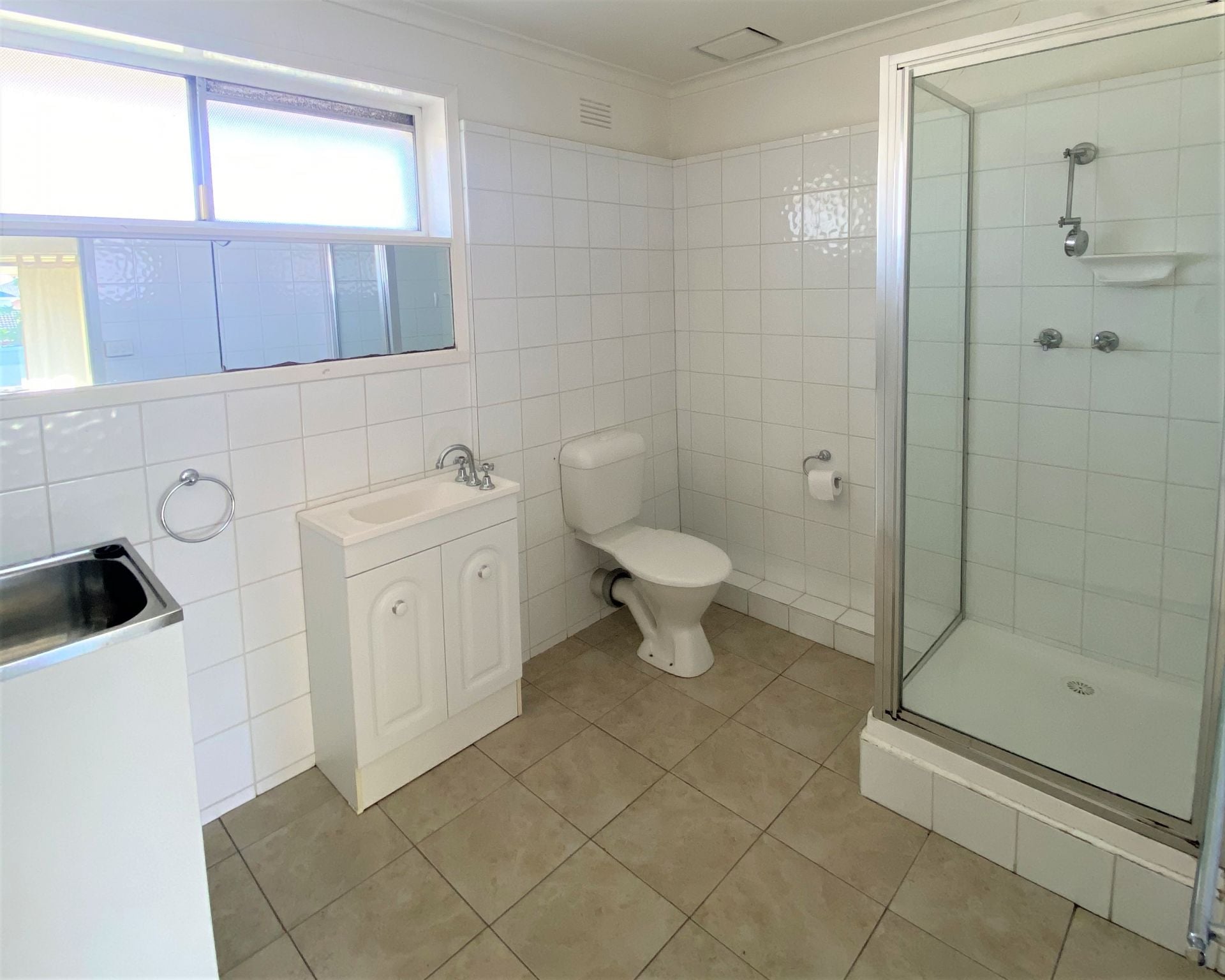 Great location, great price!