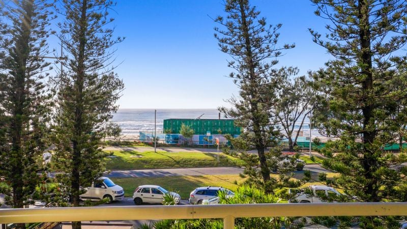3B/3448 Main Beach Parade, Surfers Paradise - Thumbnail 4