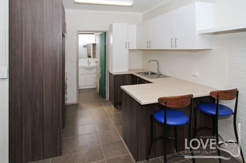 Excellent Apartment in Hidden Pocket of Brunswick