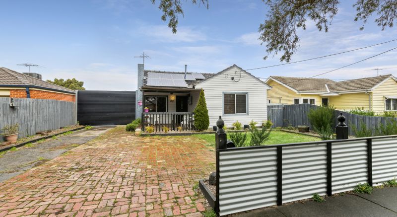85 Barry Street, Reservoir