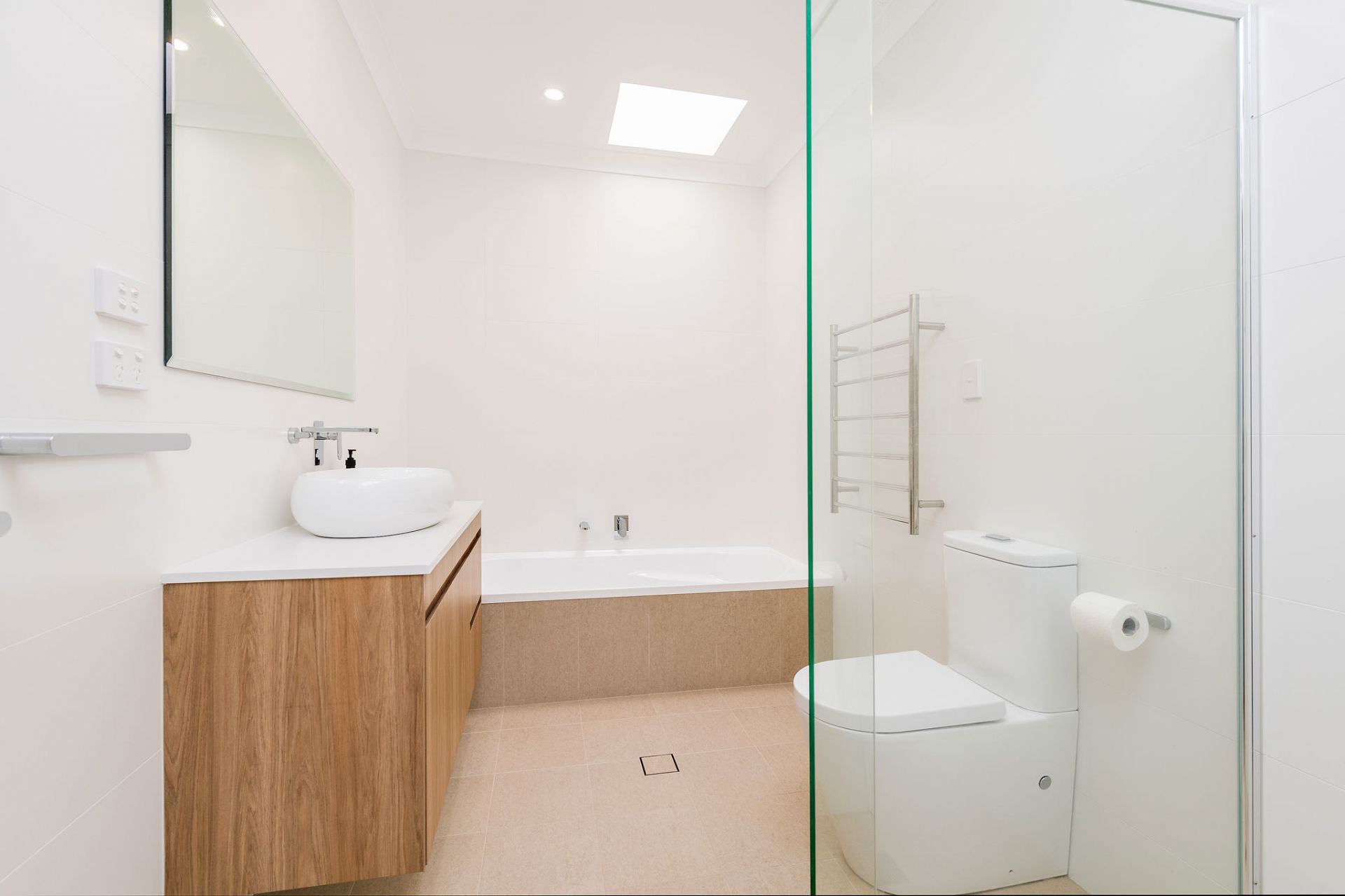 SOLD 'Waratah'  an Adorable Semi with Character and Style